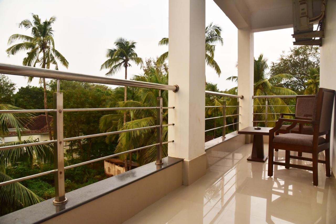 Hotel Candolim Grande Exterior foto