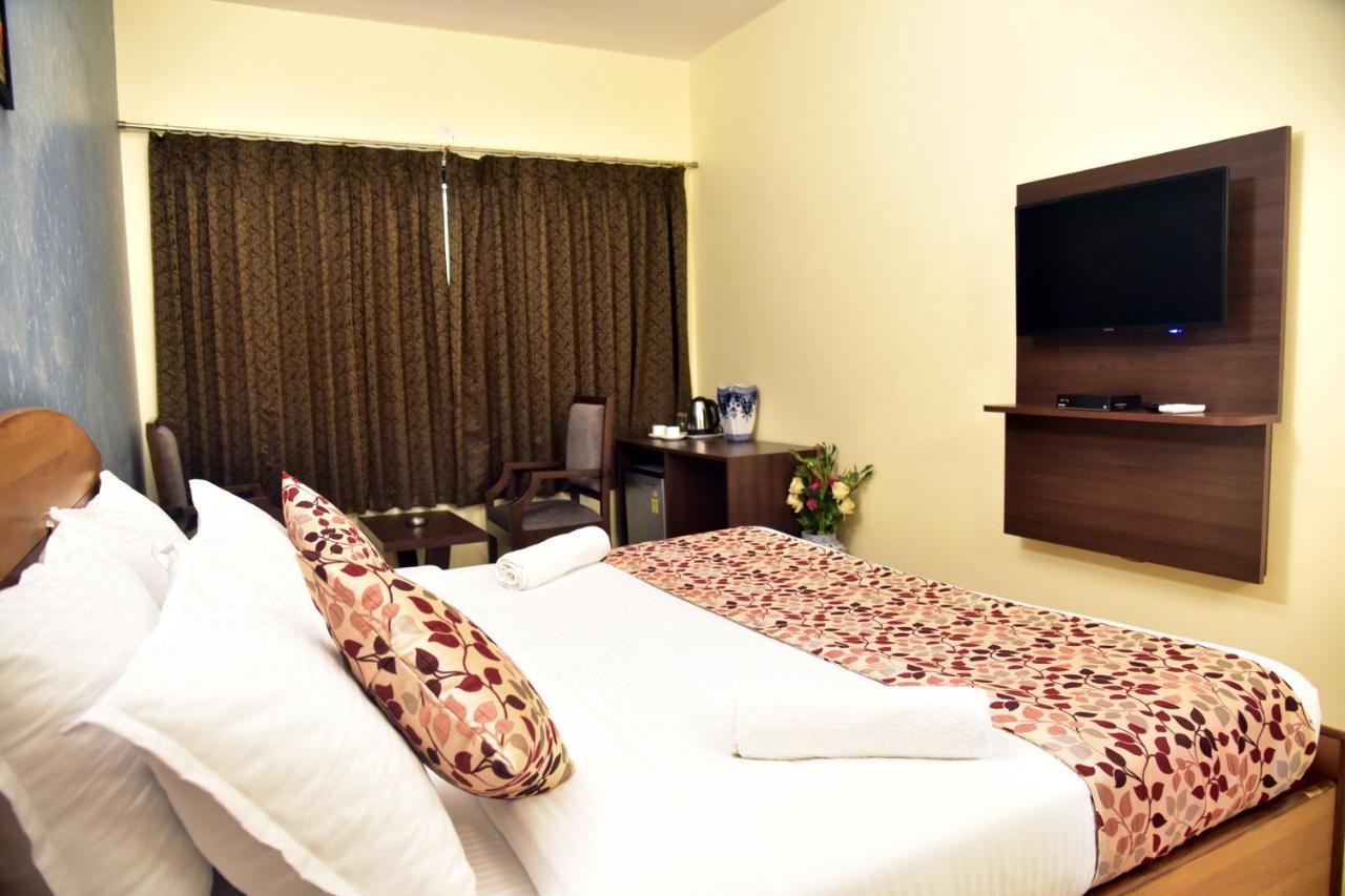 Hotel Candolim Grande Exterior foto