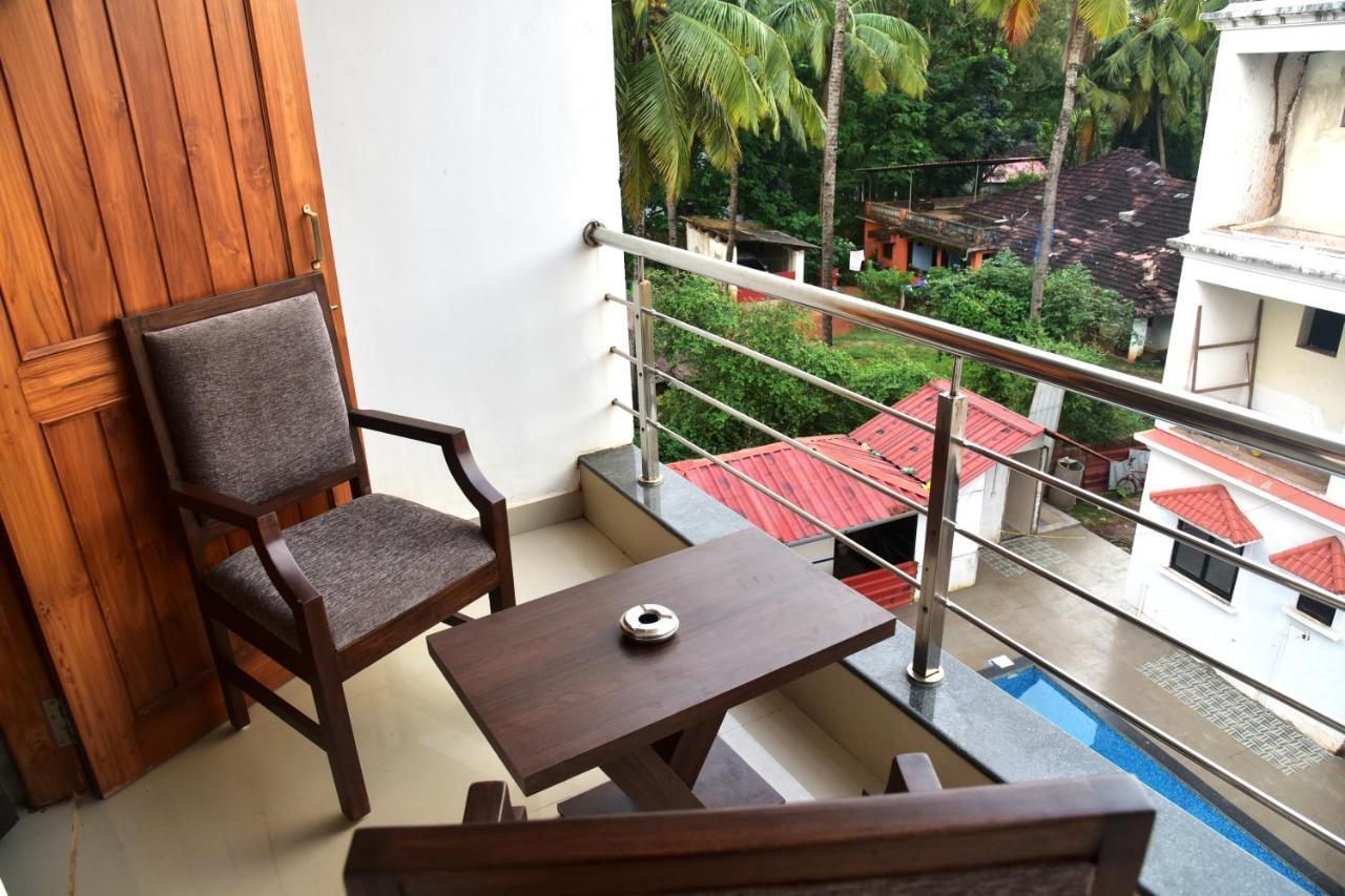 Hotel Candolim Grande Exterior foto