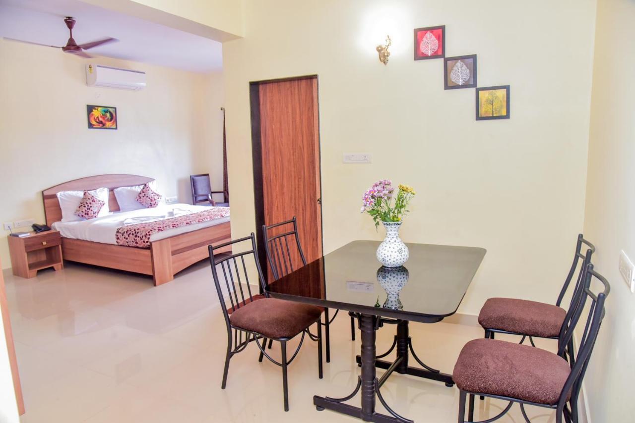 Hotel Candolim Grande Exterior foto