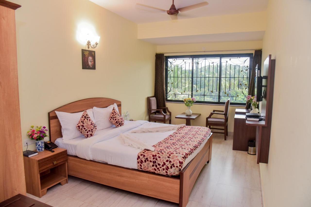 Hotel Candolim Grande Exterior foto