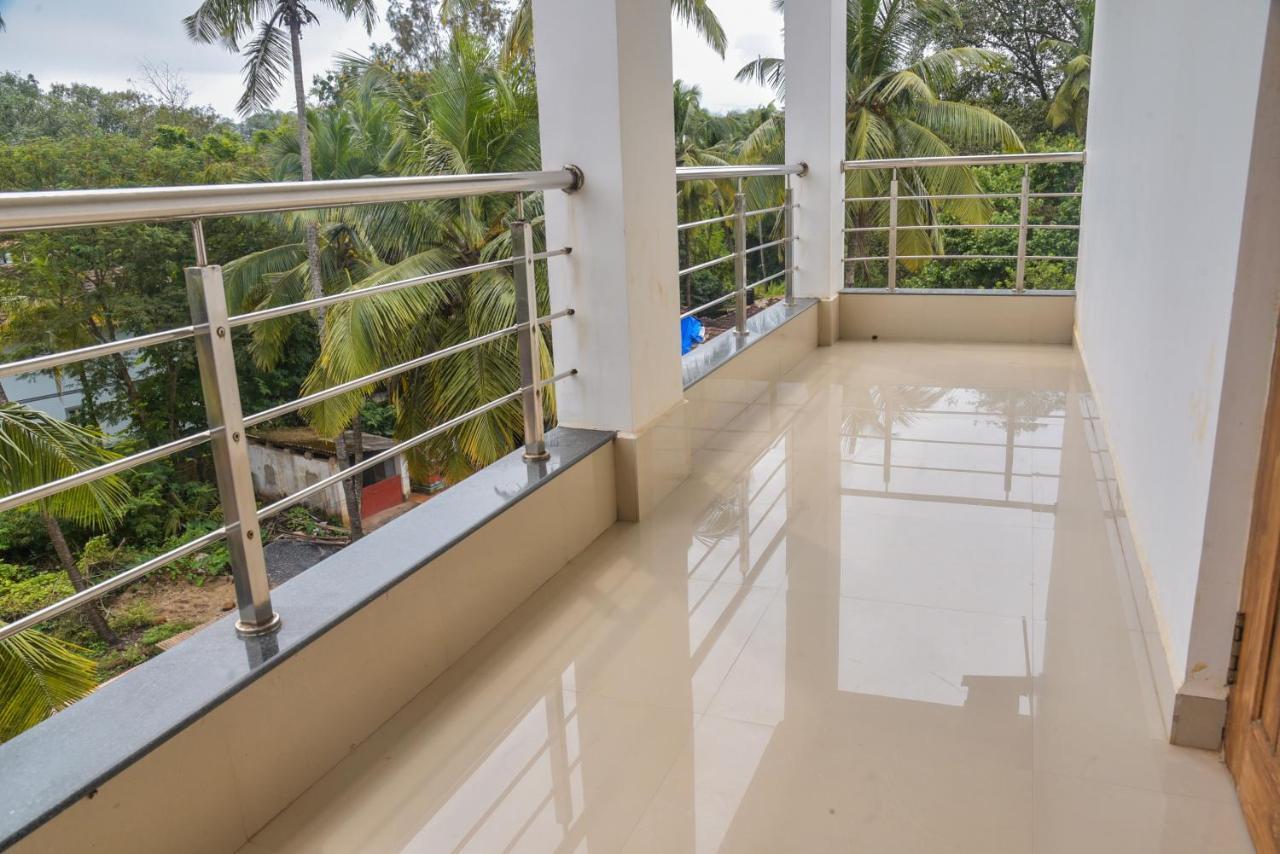 Hotel Candolim Grande Exterior foto