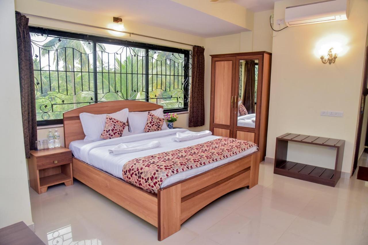 Hotel Candolim Grande Exterior foto