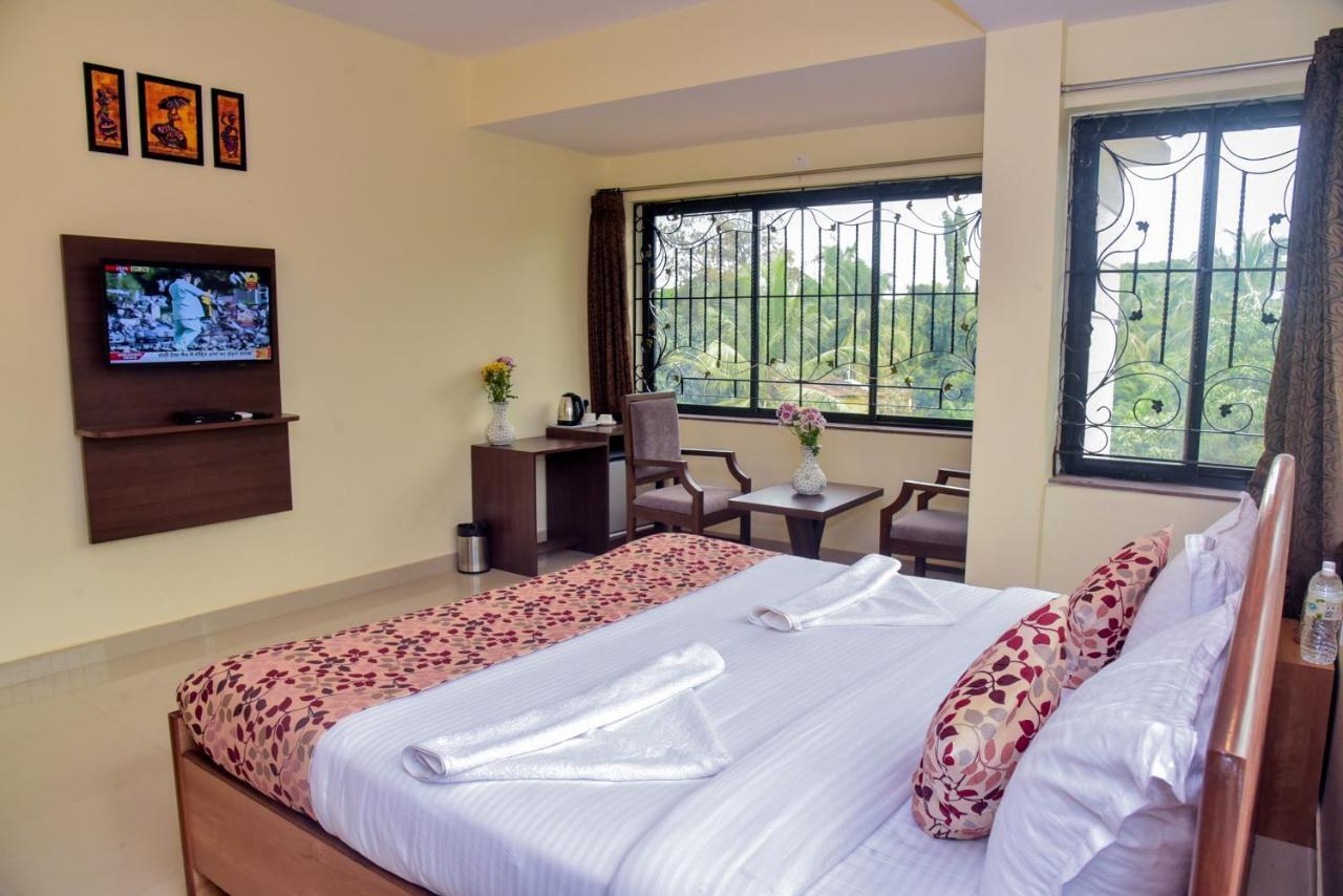 Hotel Candolim Grande Exterior foto